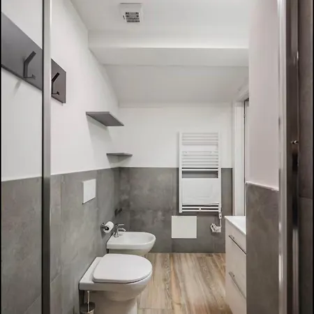 Piazza Roma Loft مودينا